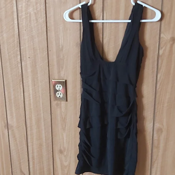 Dress - Picture 3 of 5